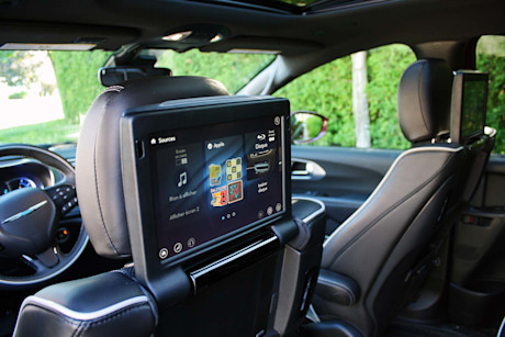 Editorial 2019 chrysler pacifica hybrid 43 db fr