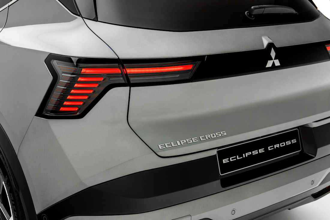 Eclipse Cross_021.jpg