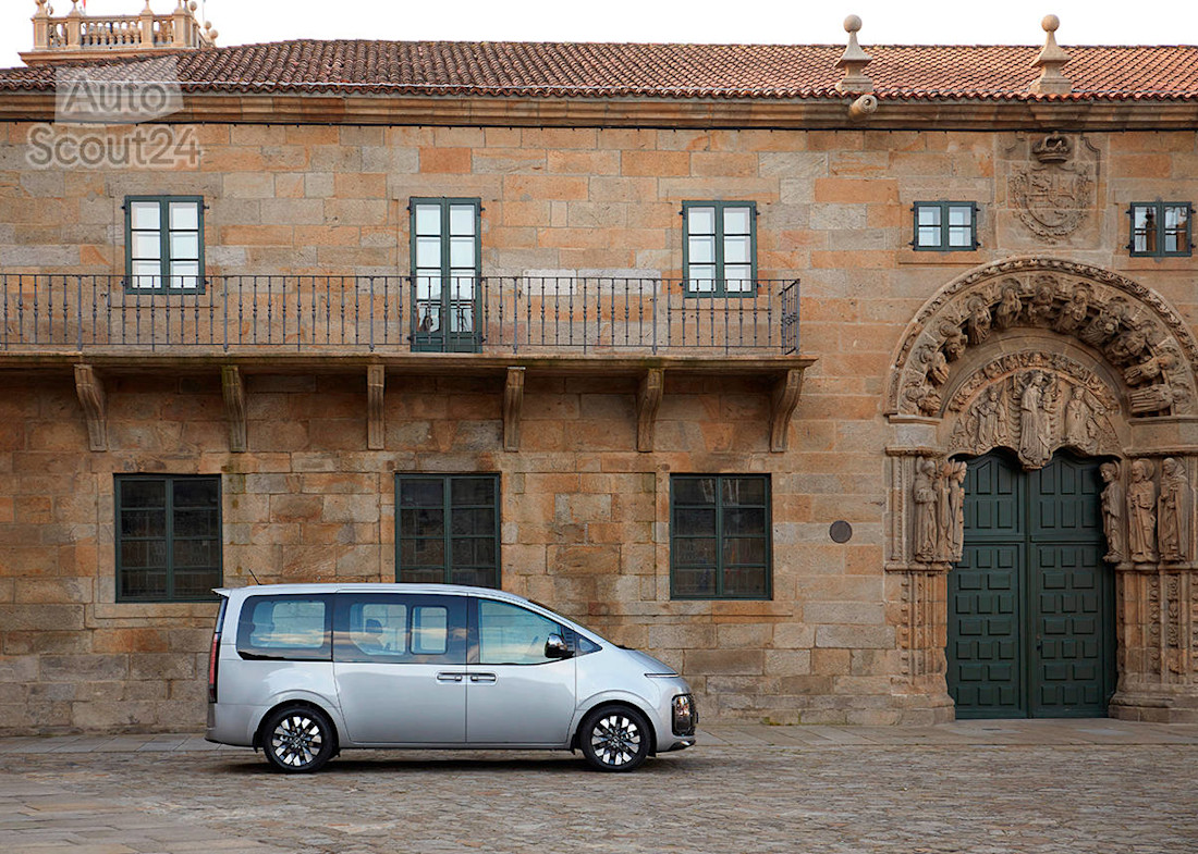 Presentacion-Hyundai-Staria-2022-(9).jpg