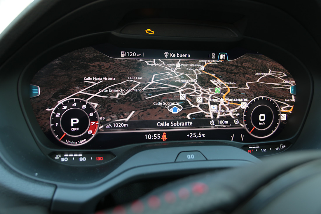 audi-sq2-16.JPG
