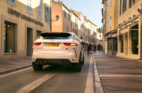 Editorial 2020 jaguar f pace svr 08 jw