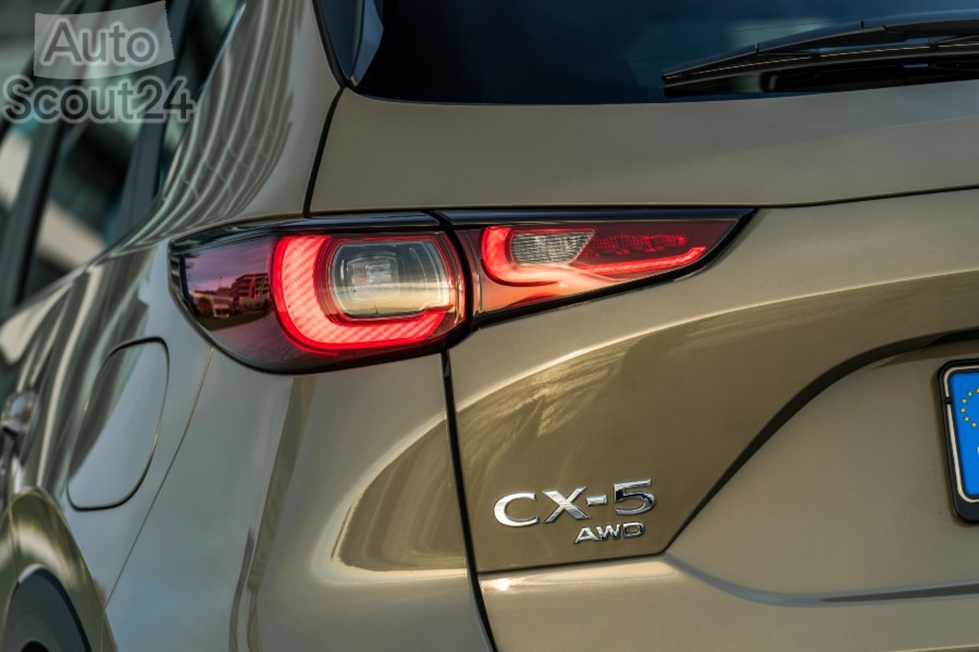 2022_mazda_cx-5_newground_hr_det_03_highres(1).jpg