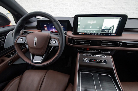 Editorial 2025 lincoln aviator reserve td jv 250127 8