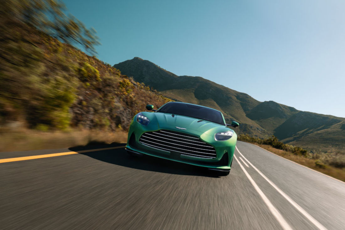 Nuevo-Aston-Martin-DB12-2023 (25).jpg