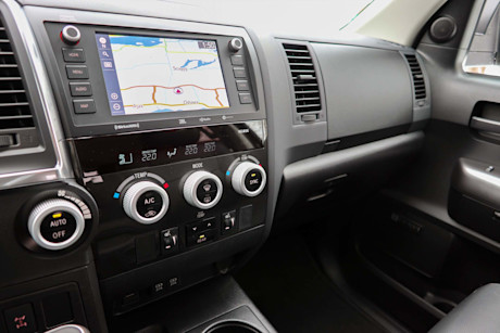 Editorial 2020 toyota sequoia sr5 trd pro 22 jm