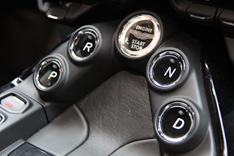 Editorial 2020 aston martin vantage 32 dw