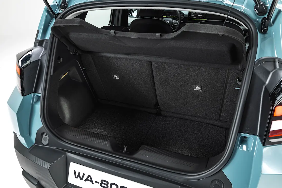 2027 Dacia Spring Interior Wallpaper 5