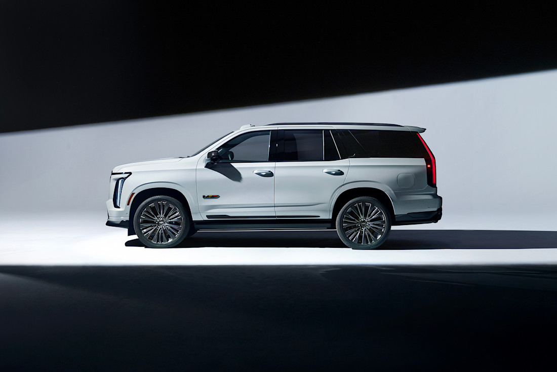 2027 Cadillac Escalade - NF - Cadillac - 261021 - 22.jpg
