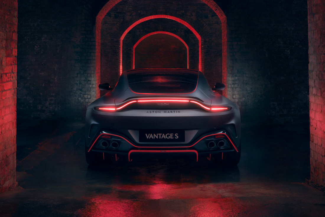 Aston-Martin-vantage-S-2025 (10).jpg