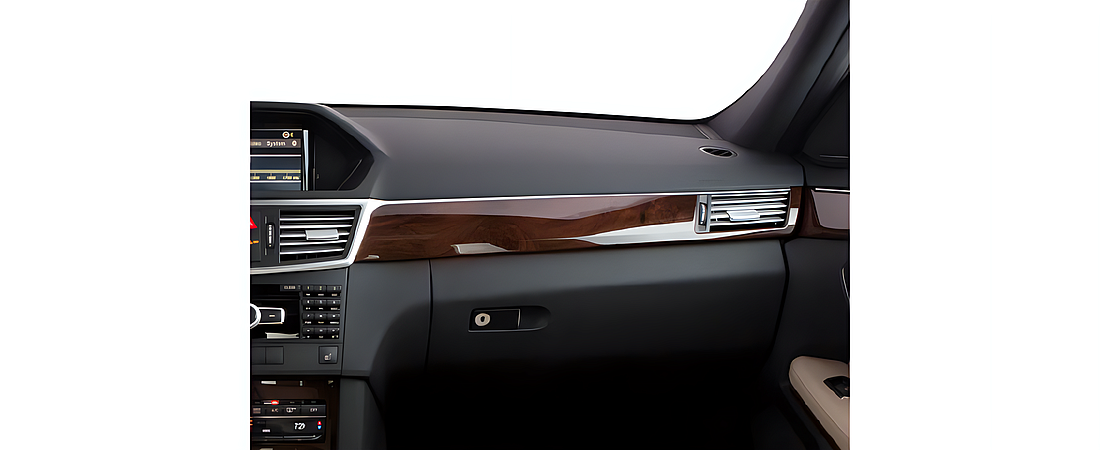 Mercedes-Benz E-Class 2011 37