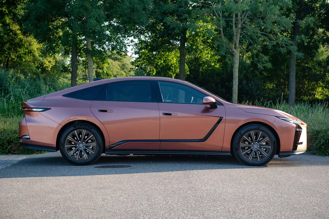 AS24 Lexus ES500e (3)