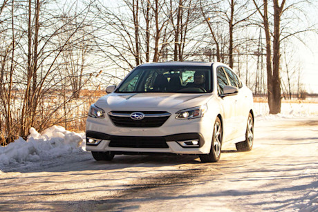 Nissan Altima 2020 contre Subaru Legacy 2020 : match comparatif Body Image