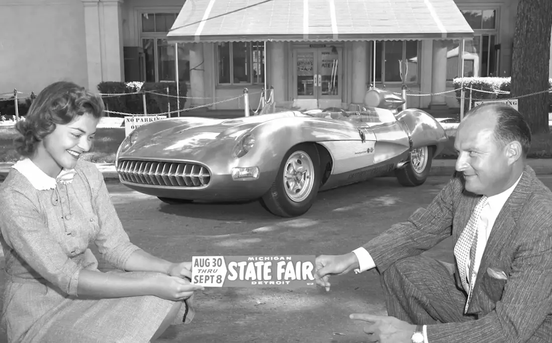 chevrolet-corvette-ss-project-xp-64-1957 (1).webp