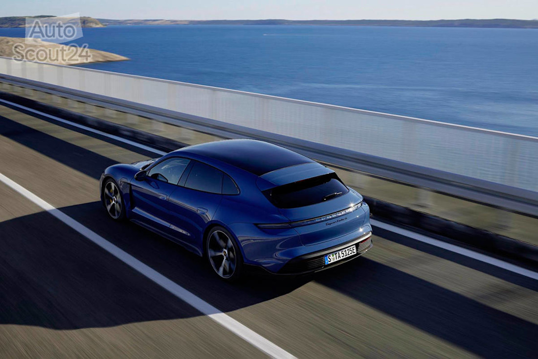 Nuevo Porsche Taycan Sport Turismo (3).jpg
