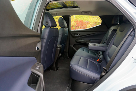 Editorial 2022 chevrolet bolt euv premier 16 di 01