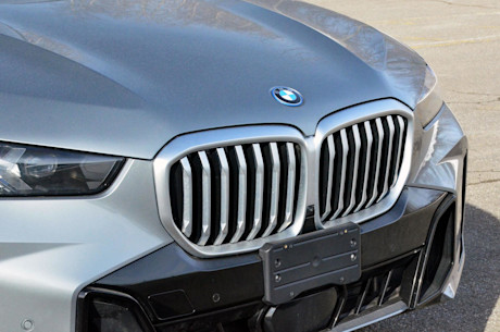 BMW X5 xDrive50e 2024 : essai routier Image