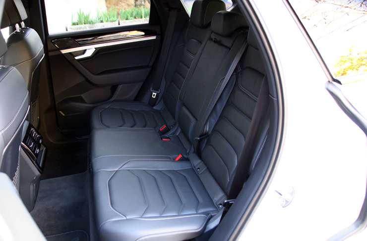 Volkswagen Touareg (37).JPG
