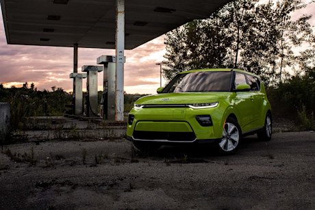 Editorial 2020 kia soul ev limited 01 lpd fr