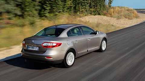 Renault Fluence din spate