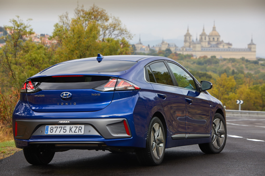 hyundai_ioniq_ (7).jpg