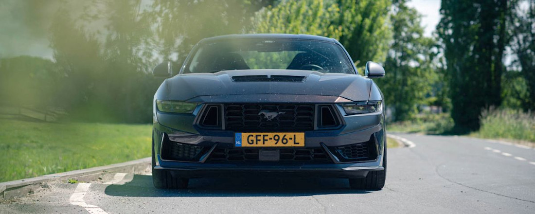 Review – Ford Mustang Dark Horse (2025): V8-kracht in zijn puurste vorm