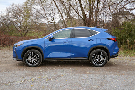 Editorial 2022 lexus nx 450h executive 04 jm