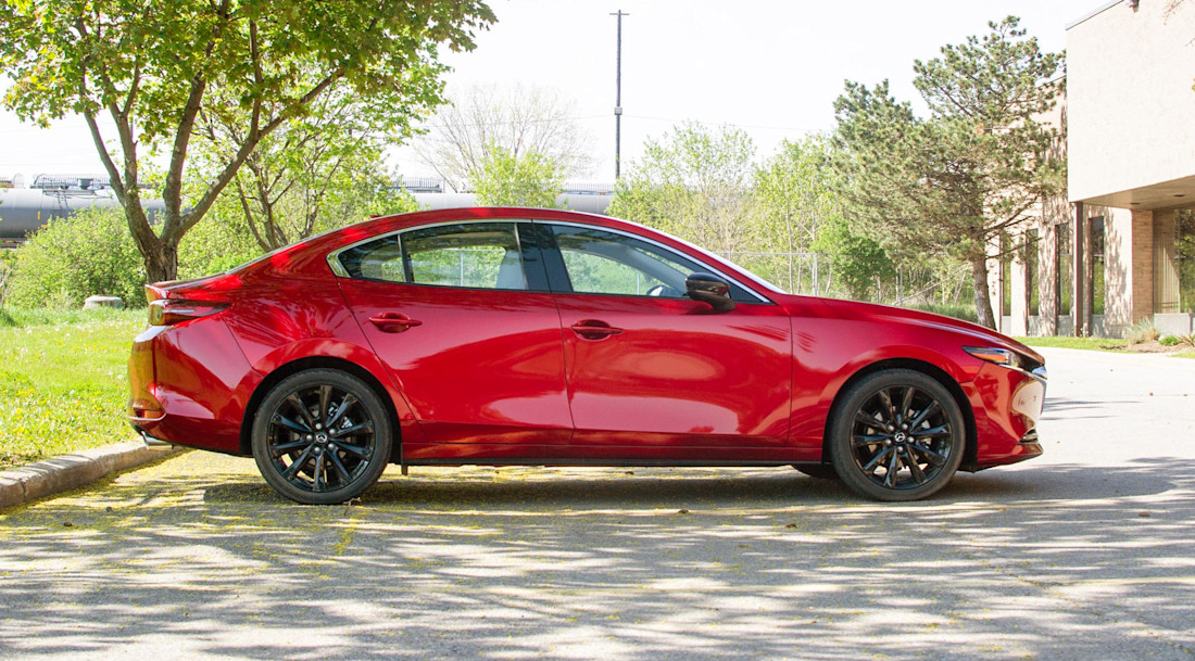 Editorial 2021 mazda3 gt turbo awd 05 sm