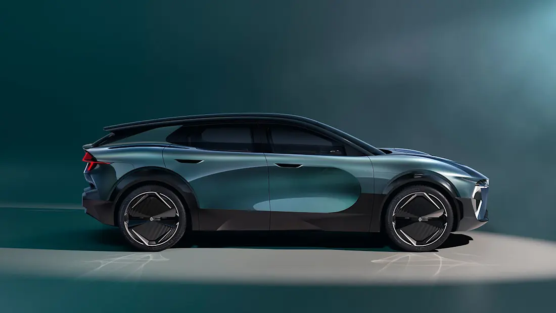 Renault Embleme demo car 4