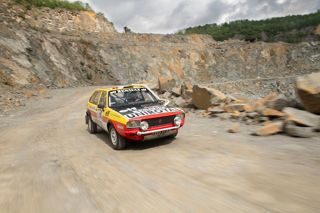 Renault_20_Paris_Dakar-11.jpg