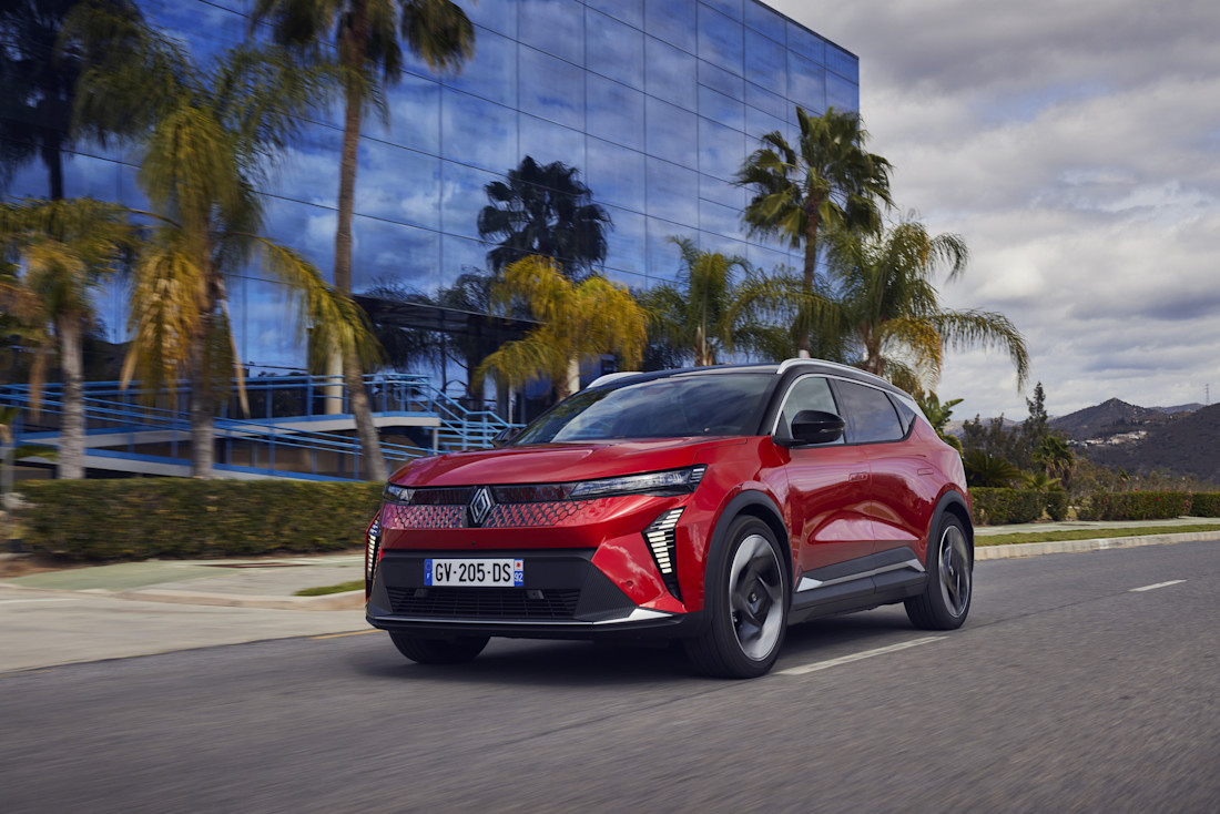 mitsubishi-kopieert-weer-twee-renaults-hebben-ze-de-juiste-uitgekozen-2024-04.jpg