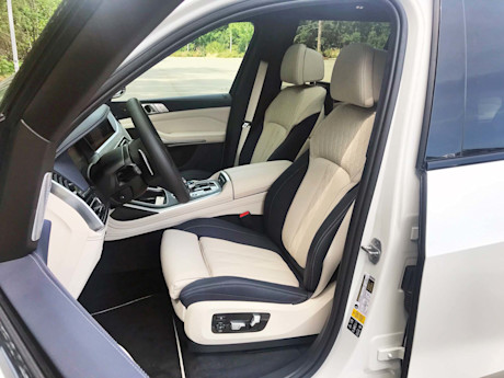 Editorial 2019 bmw x7 xdrive50i 17 gw