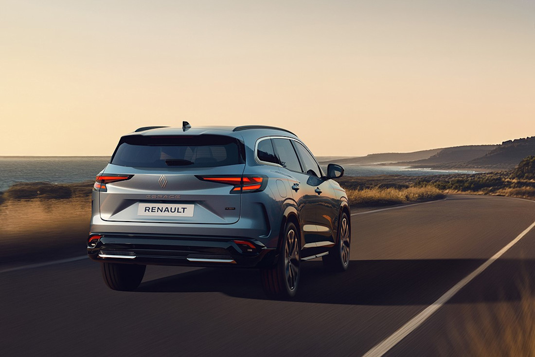 Le Renault Espace prend exemple sur le Rafale (2025)