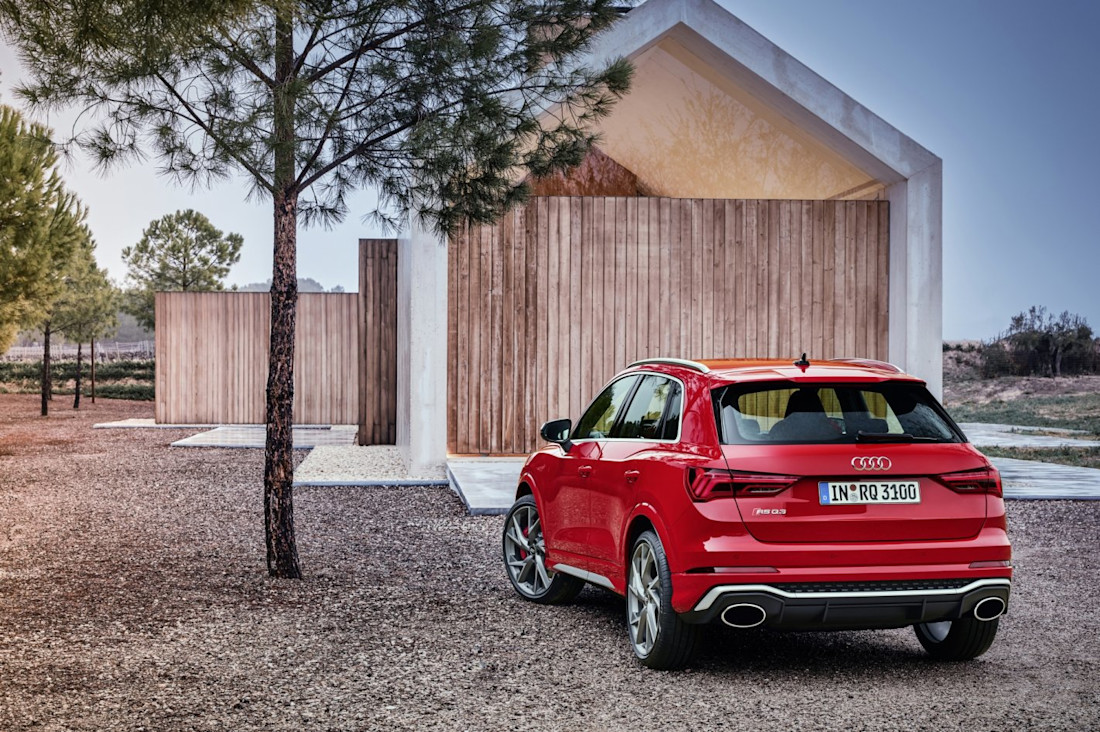 audi-rs-q3-sportback-2019-39-2.jpg