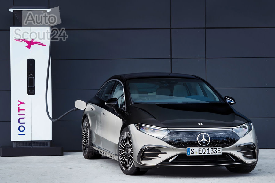 Mercedes-Benz-EQS-2022-1600-10.jpg