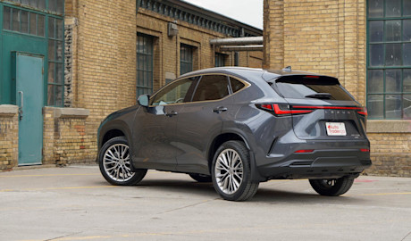 Editorial 2022 lexus nx 350h luxury package 09 jl