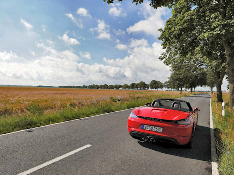 Editorial 05 bh 2017 porsche 718 boxster