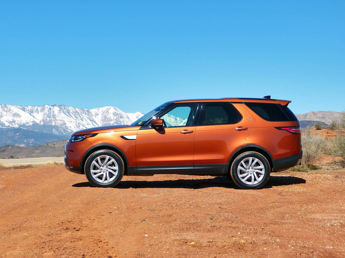 Editorial 2017 land rover discovery 05 jb