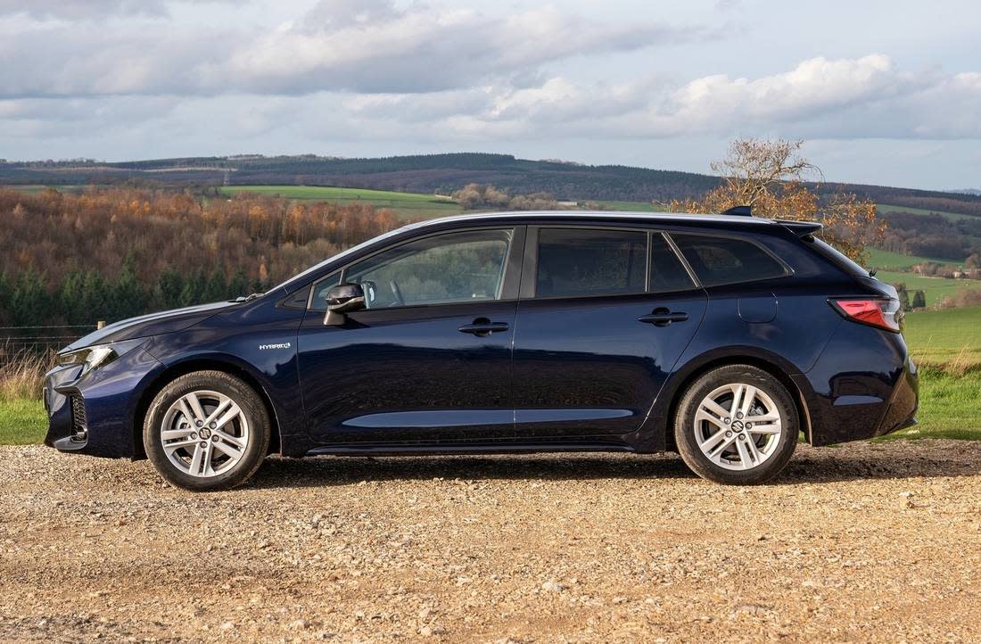 5M6lUSA0yJFWl0uwWR7xdG-b00a74d1875dfdb3297c0ddc5887ea6b-Suzuki-Swace-2021-1600-17-1100