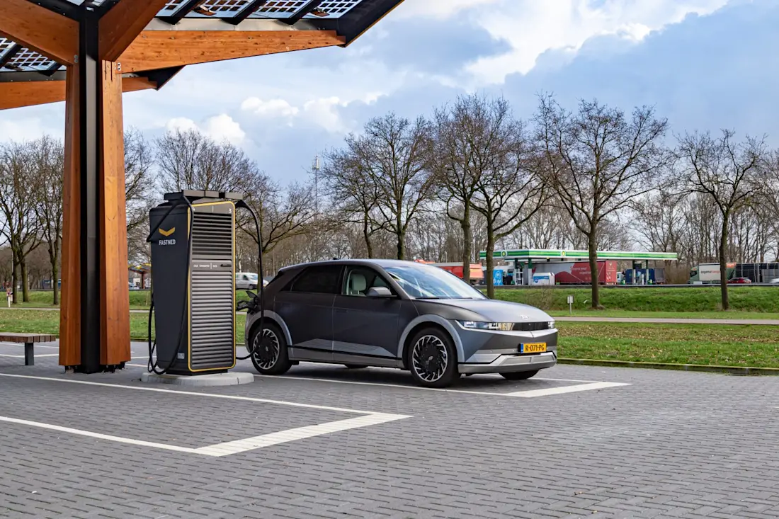 hyundai-ioniq-5-2022-77-kwh-2023-2 hyundai-ioniq-5-2022-77-kwh-2023-2