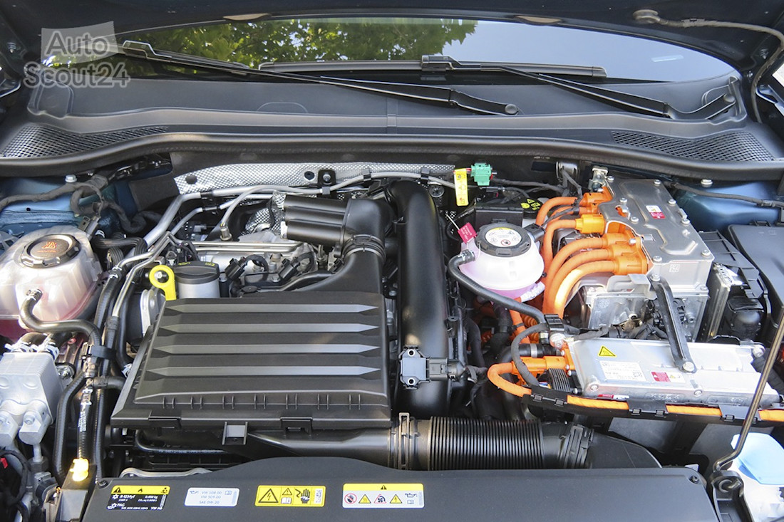 31_cupra_le__n_245_cv_VZ_CUP.JPG