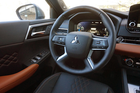 Editorial 2022 mitsubishi outlander gt s awc 22 jl
