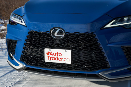 Editorial 2024 lexus rx td jv 11