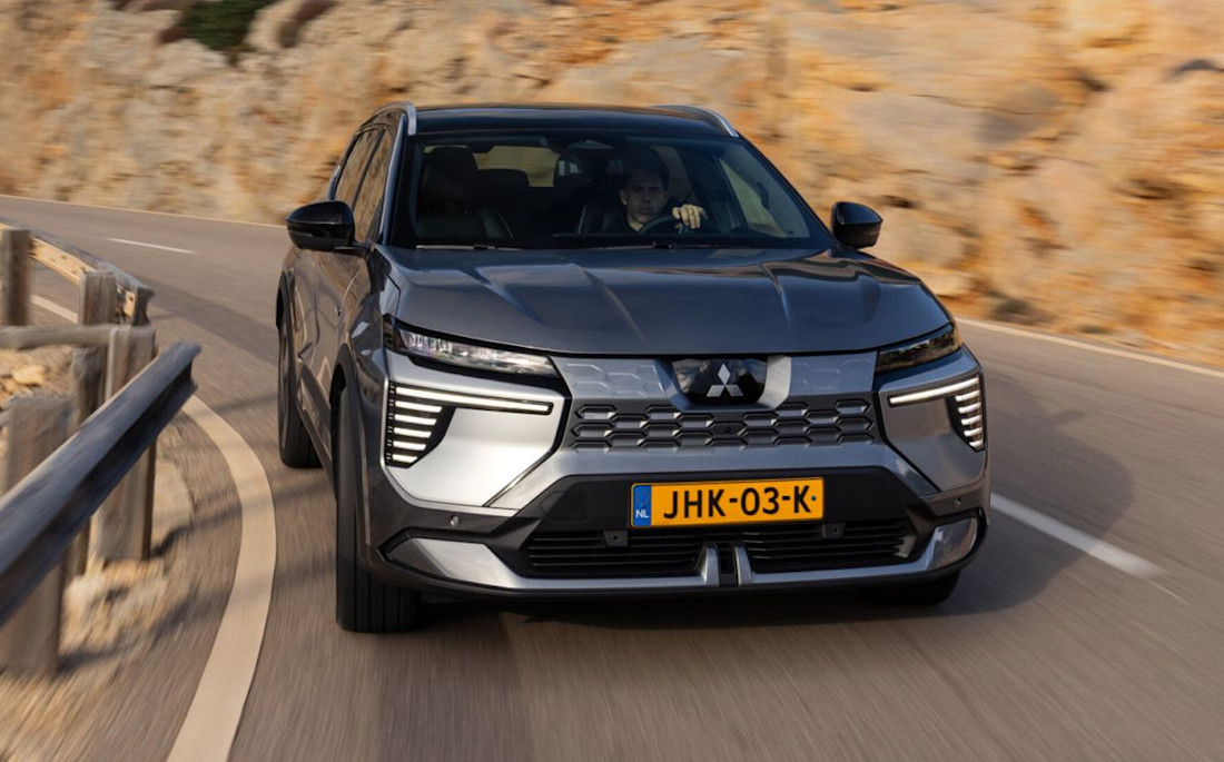 Mitsubishi Eclipse Cross_special element