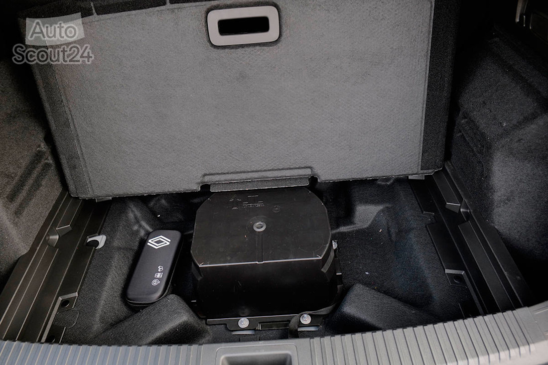 Video prueba Renault Austral HEV 2023 maletero Ruben Fidalgo AS24 (1).jpg