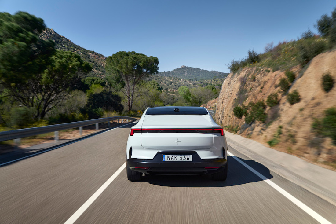 polestar-4-2024 (13).jpg