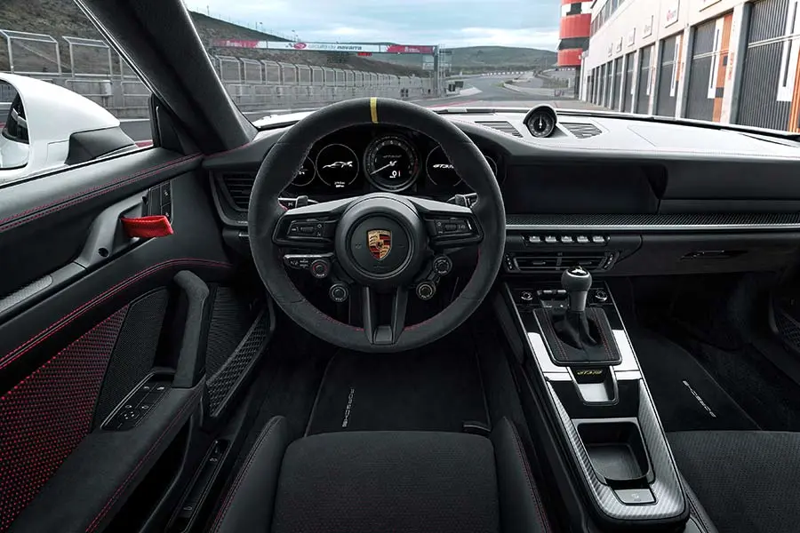 911 GT3 RS 2022 interior (6)