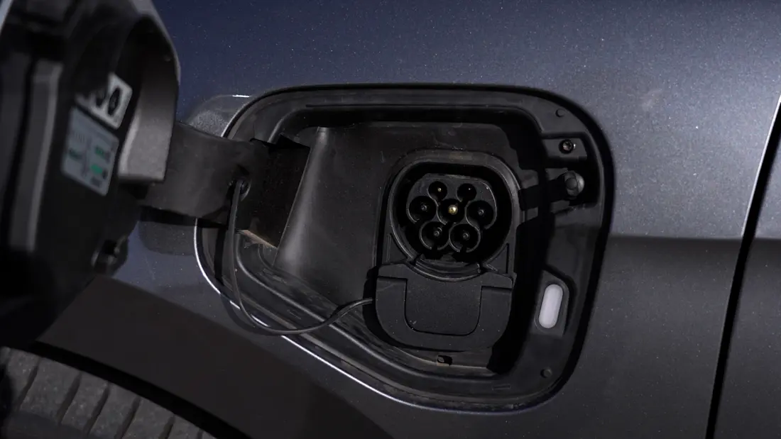 BUENA1.00 04 59 11.Imagen fija146