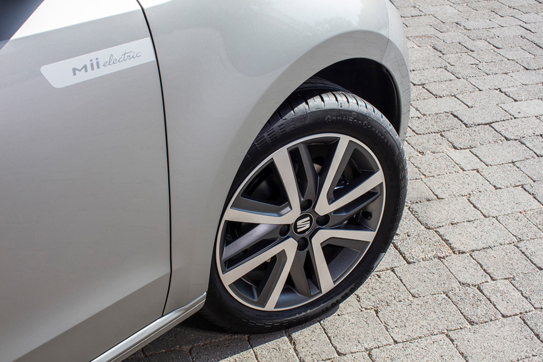 SEAT Mii electric 048L.jpg