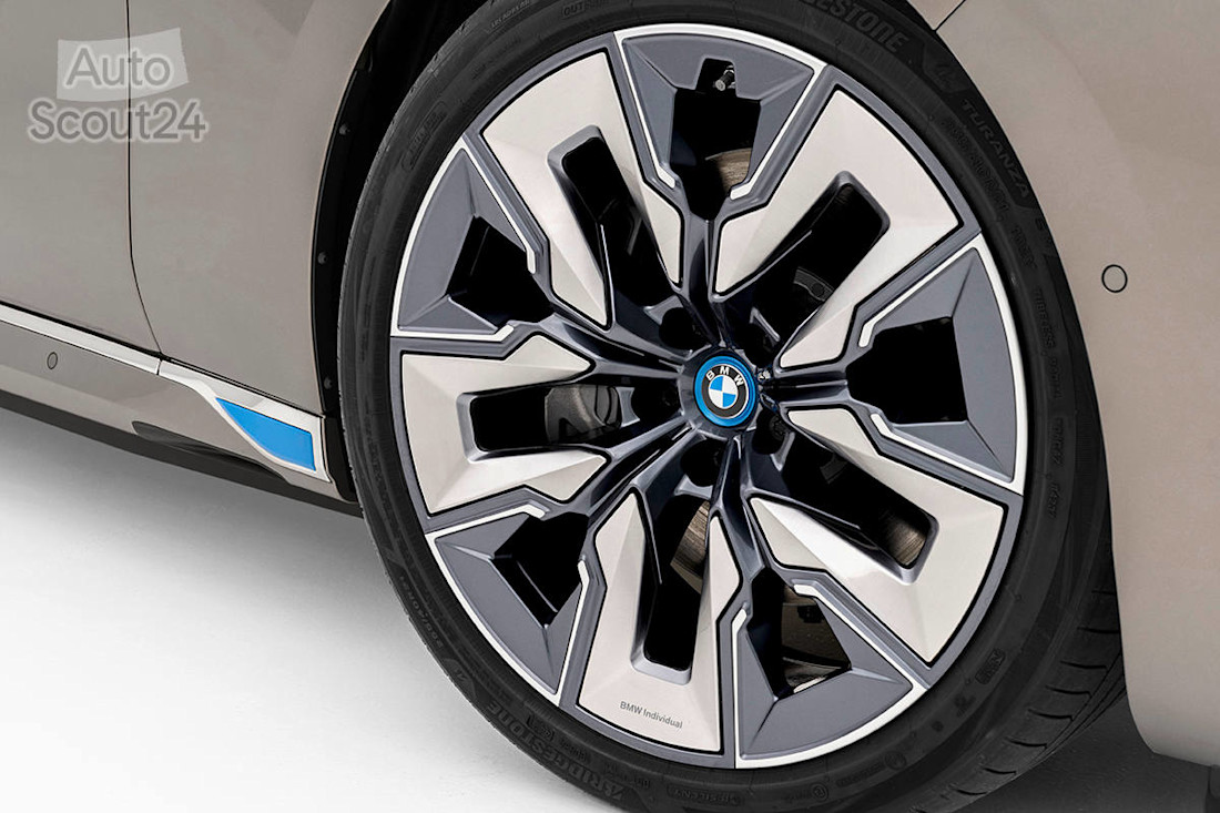 Nuevos BMW i7 y 760i 2022 (11).jpg