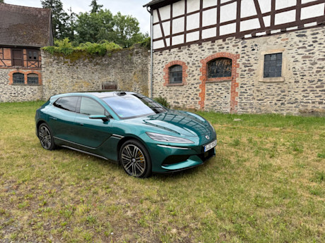 Denza Z9 GT